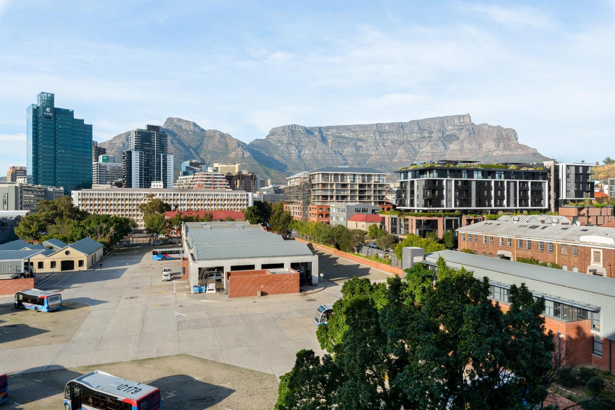 The Docklands Luxury Apartments Cape Town Exterior photo