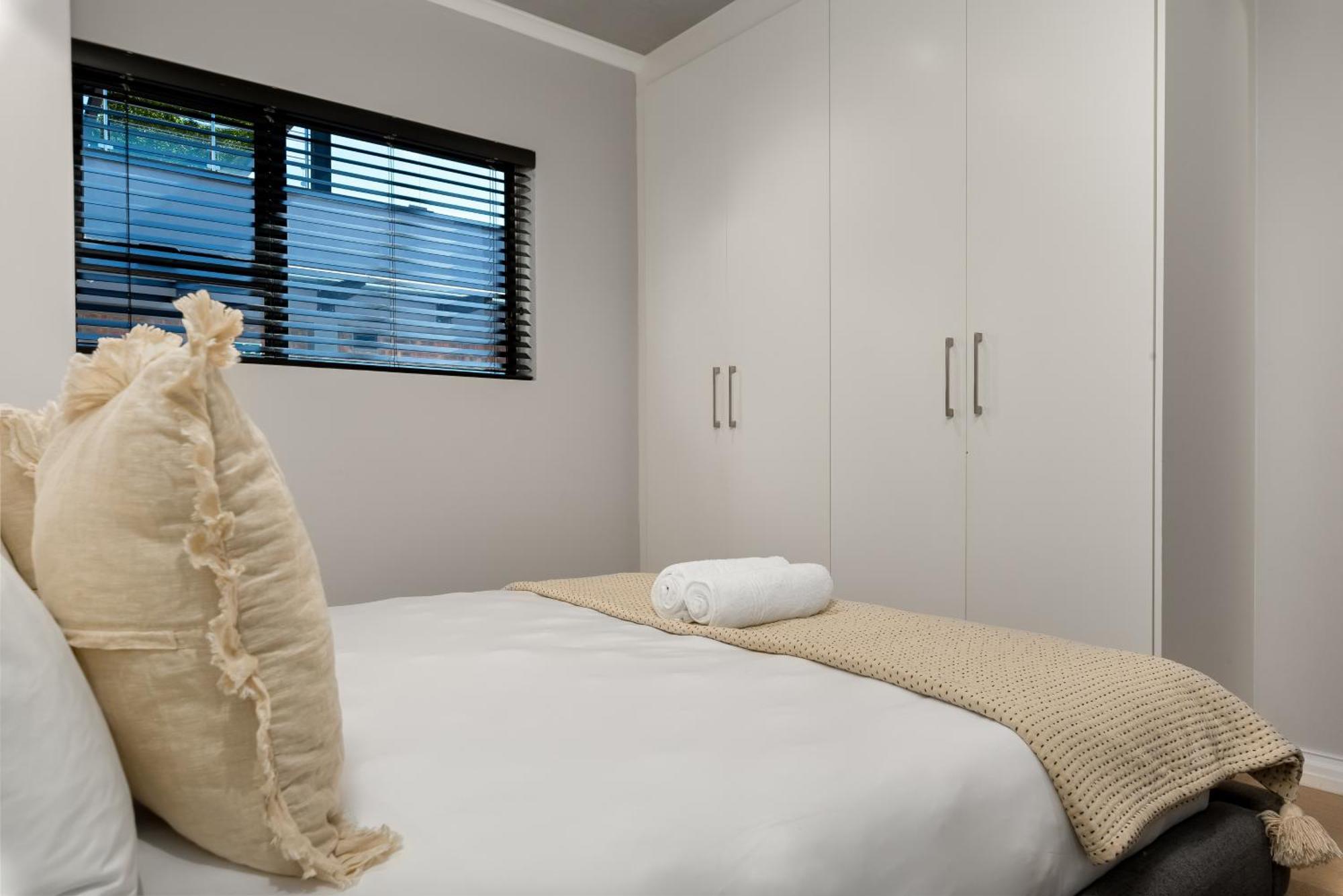 The Docklands Luxury Apartments Cape Town Exterior photo